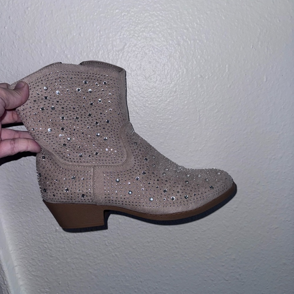 Source Unknown Beige Studded Ankle Booties